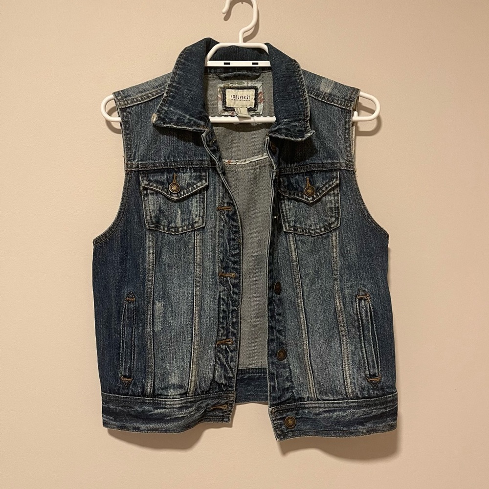 Jean Vest